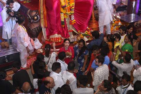 Tamannaah Bhatia visits Lalbaug Cha Raja