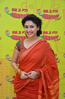 Manjari Fadnis Promotes 'Wah Taj' at Radio Mirchi Studio