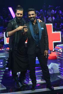Riteish Deshmukh and Remo Dsouza at Promotion of 'Banjo' on sets of Dance Plus 2