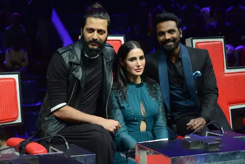 Riteish Deshmukh, Nargis Fakhri and Remo Dsouza at Promotion of 'Banjo' on sets of Dance Plus 2
