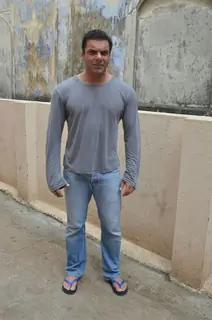 Sohail Khan's Biryani Party on Eid 2016