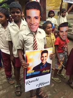 Akshay Kumar's fans celebrate his Birthday