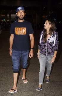 Airport Scenes: Yuvraj Singh!