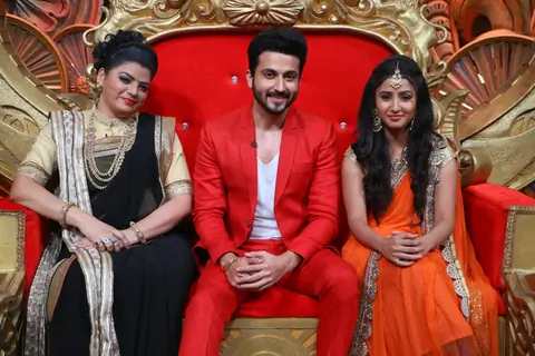 Prachee Pathak, Dheeraj Dhoopar and Sana Amin Sheikh visits on set of Comedy Nights Bachao