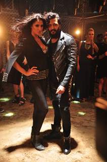 Riteish Deshmukh-Nargis Fakri Shoot for Song in BANJO