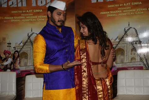 Shreyas Talpade and Manjari Fadnis at Trailer Launch of 'WAH TAJ'