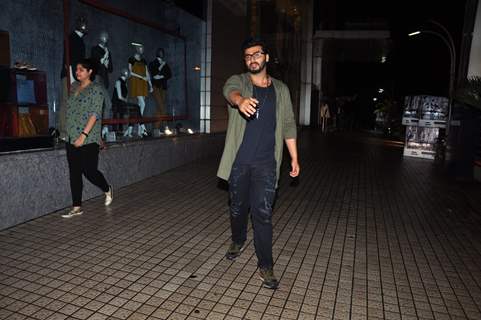 Arjun Kapoor takes sister and friends for a film at PVR