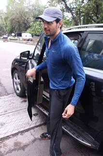 Sidharth Malhotra snapped in Juhu