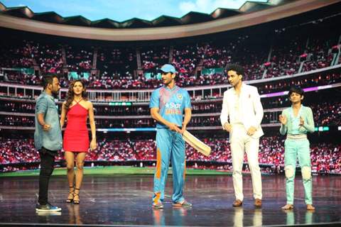 Celebs at Promotion of 'M.S. Dhoni: The Untold Story' on sets of Dance Plus 2