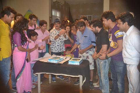 Badi Door Se Aaye Hain completes 600 episodes