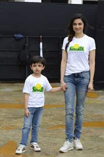Divya Khosla with her son at NDTV Dettol Banega Swachh India event