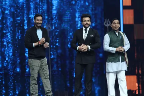 Ajay Devgn with Rithvik Dhanjani at Super Dancer