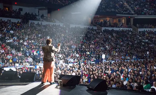 Sonu Nigam's Pictures from US and Canada Tour