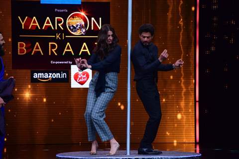 Shah Rukh Khan and Anushka Sharma on Yaaron Ki Baraat Show