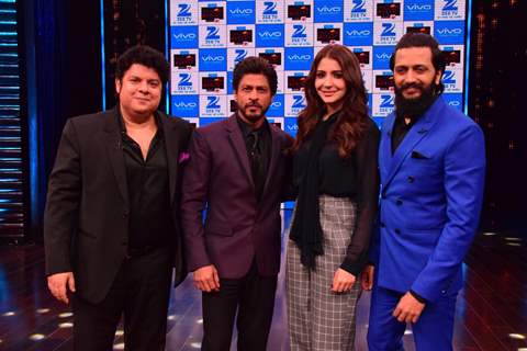 Shah Rukh Khan and Anushka Sharma on Yaaron Ki Baraat Show