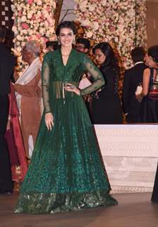 Mukesh Ambani hosts Isheta Salgaocar's pre-wedding bash!