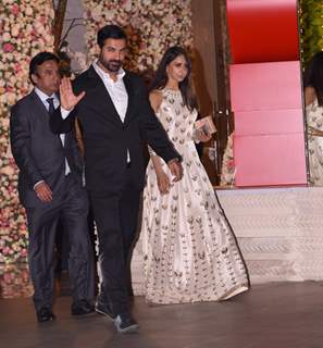 Mukesh Ambani hosts Isheta Salgaocar's pre-wedding bash!