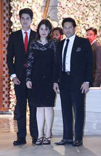 Mukesh Ambani hosts Isheta Salgaocar's pre-wedding bash!