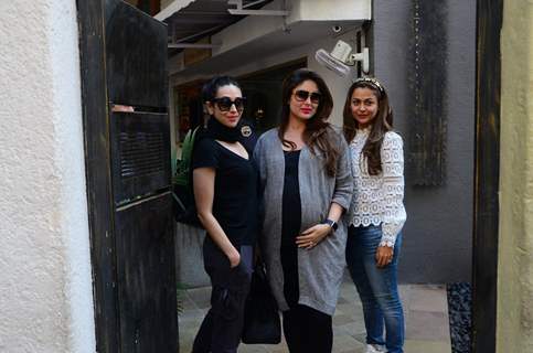 Kareena, Karishma and Amrita Arora Snapped post lunch!