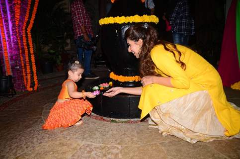 TV Actors Kishwer Merchant and Suyyash Rai's Mehendi Ceremony