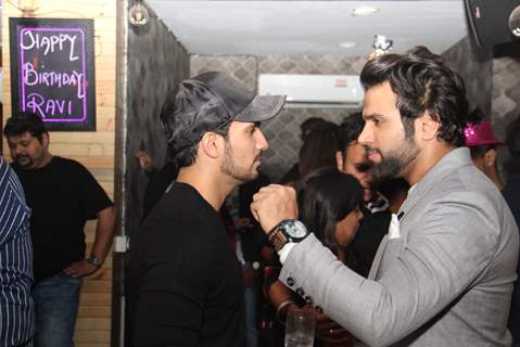 Ravi Dubey's Birthday Bash!