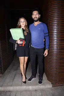 Yuvraj Singh and Hazel Keech snapped at Estelle post Dinner
