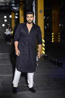 Arjun Kapoor walks for Kunal Rawal at Lakme Fashion Week 2017 Day 1