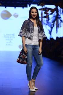 Sonakshi Sinha at Lakme Fashion Week 2017 Day 1