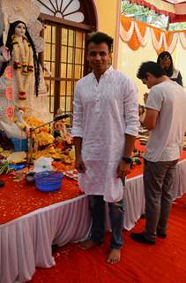 Abhijeet Sawant attend Anurag Basu's Durga Pooja