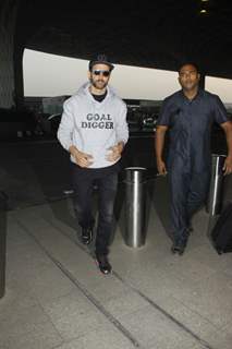 Airport Diaries: Hrithik Roshan