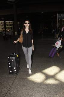 Celebs Snapped at Airport!