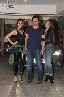 Sara Ali Khan, Karisma Kapoor & other celebs snapped at Kareena Kapoor's Bash