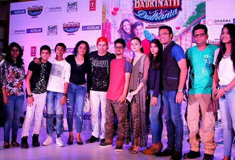 Varun Dhawan and Alia Bhatt Promote 'Badrinath Ki Dulhaniya' at Korum Mall