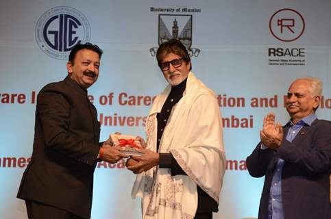 Amitabh Bachchan Launches 'Film & Entertainment' Courses