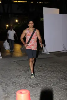 Farhan Akhtar Snapped !