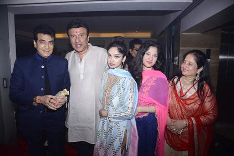 Sachin Tendulkar and other celebs at Anu Malik's 'Mata Ki Chowki'