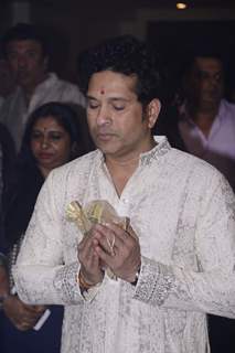 Sachin Tendulkar and other celebs at Anu Malik's 'Mata Ki Chowki'