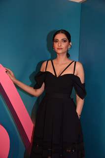 Airbnb Launch with Sonam Kapoor and Mandira Bedi