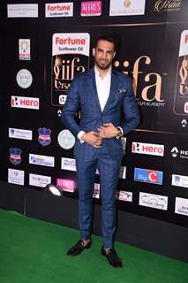 Celebs at IIFA Red Carpet!