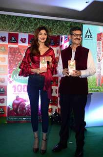 Shilpa Shetty Launches 'B Natural Pomegranate Juice'