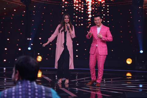 Sonakshi Sinha Promotes 'Noor' on TV Show 'Rising Star'!