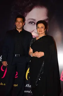 Salman Khan at Khalid Mohamed's book launch on Asha Parikh!