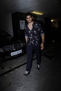 Sidharth Malhotra at Mohit Suri's Bash!