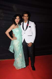 Karanvir Bohra and Teejay Sidhu at Dadasaheb Phalke Awards