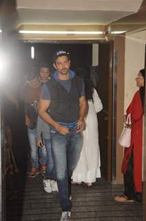 Hrithik Roshan snapped at PVR, Juhu