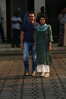 Aamir Khan and Kiran Rao snapped at the airport!