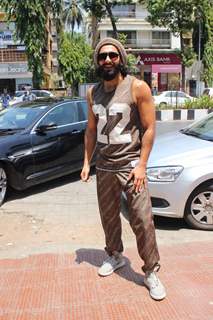 Ranveer Singh snapped outside his GYM!