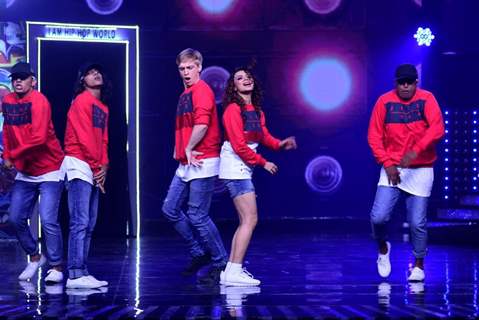 Aashka and Brent performing with 'I am Hip Hop' crew on the sets of Nach Baliye 8