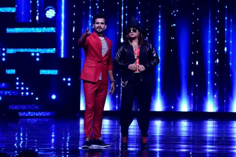 Hosts on the show Nach Baliye 8- Karan Tacker and Upasana Singh