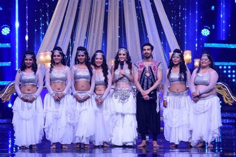 Mohit & Sanaya perform with Banjara Girls on the sets of Nach Baliye 8